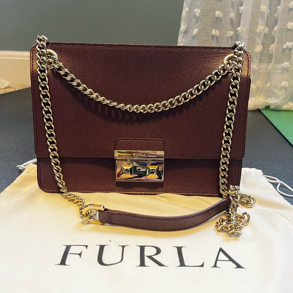 FURLA adjustable burgundy purse